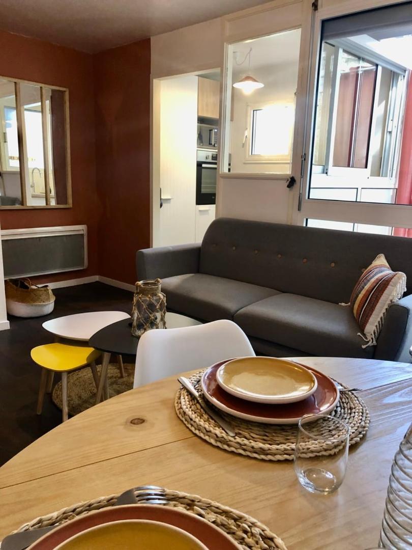 Le Carnot: City Centre With Parking Space Appartement Poitiers Buitenkant foto