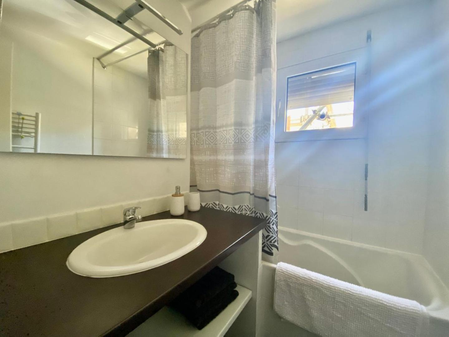 Le Carnot: City Centre With Parking Space Appartement Poitiers Buitenkant foto